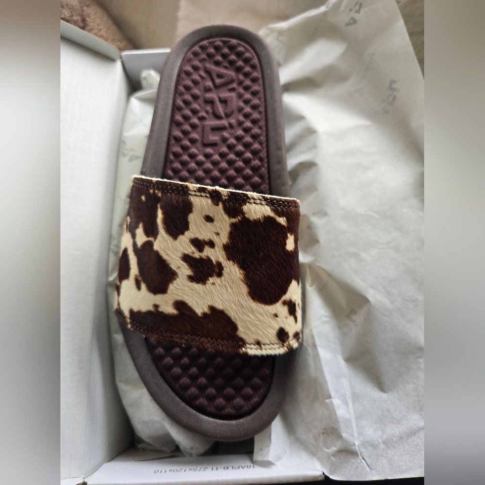 NIB! APL (Athletic Propulsion Labs), Iconic Calf Hair Slides,Brown/Cream, Size 8